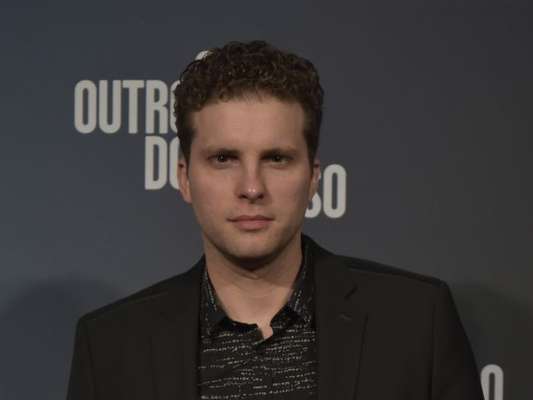 Thiago Fragoso será o novo mocinho da novela 'O Outro Lado do Paraíso'. O advogado Patrick entra na segunda fase da trama, em meados de dezembro