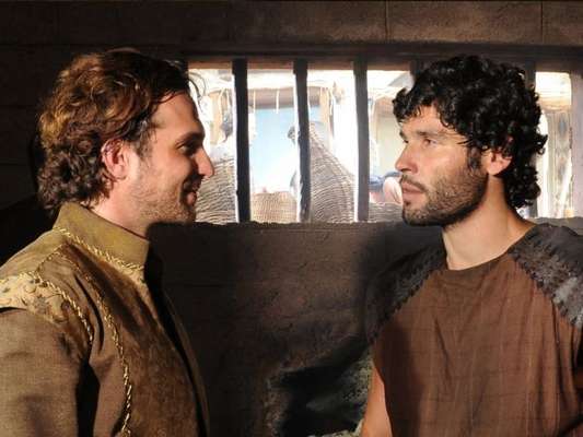 Final da novela 'O Rico e Lázaro' tem Asher (Dudu Azevedo) tentando evitar que Zac (Igor Rickli) vá para o inferno, adianta Paula Richard, autora da trama, ao Purepeople
