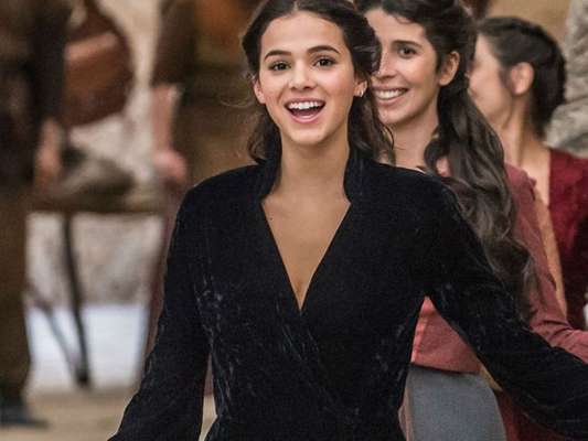 Bruna Marquezine revelou referência para a novela 'Deus Salve o Rei': 'Eu sou viciada em Game of Thrones, muito apaixonada'