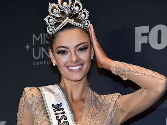 Conheça a Miss Universo 2017! Demi-Leigh Nel-Peters tem programa de auto-defesa, é apaixonada por carros, trilhas e costelinha de porco