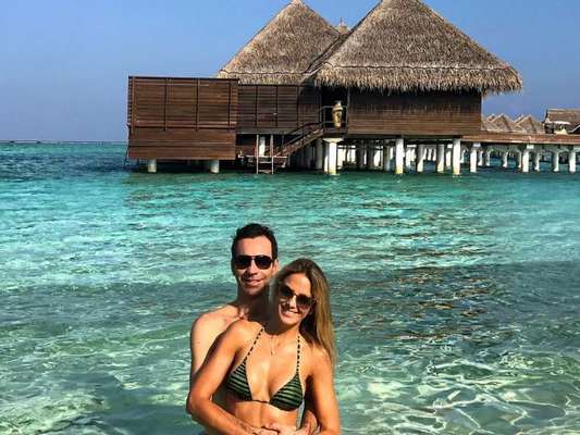 Ticiane Pinheiro e Cesar Tralli curtem lua de mel no Taj Exotica Resort & Spa, nas Ilhas Maldivas