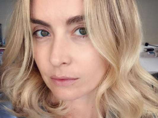 Angélica, com filho Joaquim no salão, corta cabelo e muda visual nesta quarta-feira, dia 06 de dezembro de 2017