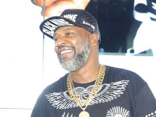 Mr. Catra viajou para tratar câncer no estômago, nos EUA, segundo a coluna 'Retratos da Vida', do jornal 'Extra', nesta quinta-feira, 7 de dezembro de 2017