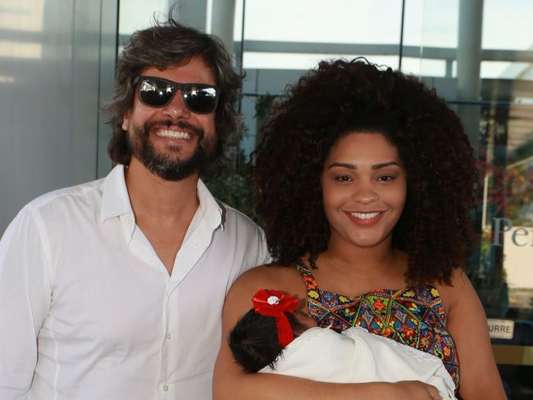 Juliana Alves mostrou o crescimento da filha, Yolanda, nesta quinta-feira, 7 de dezembro de 2017