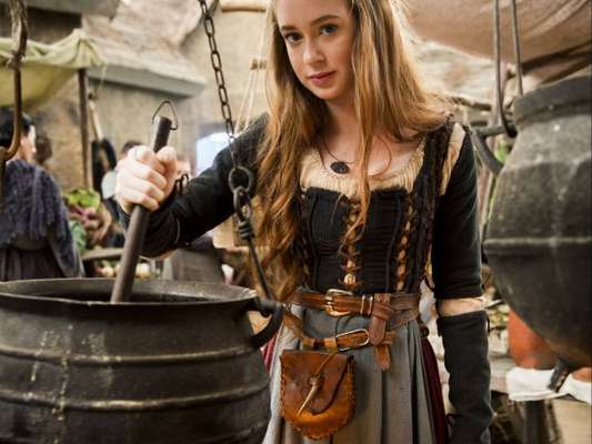 Marina Ruy Barbosa começou a cozinhar em casa após ter aulas de culinária para a novela 'Deus Salve o Rei'
