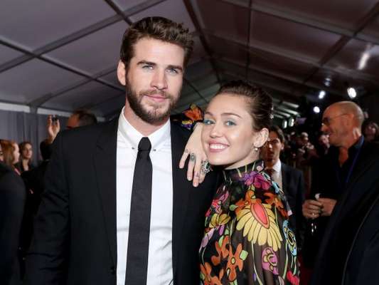 Miley Cyrus abandonou drogas para engravidar de Liam Hemsworth em 2018