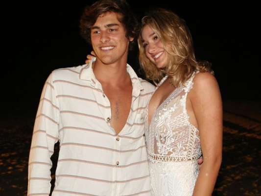 Sasha Meneghel chamou Bruno Montaleone de 'meu gatinho' no Instagram