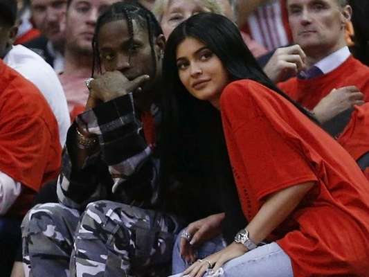 O rapper Travis Scott terminou o namoro com Kylie Jenner ao descobrir a gravidez da socialite
