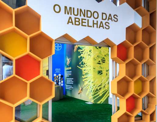 Catavento_Mundo das Abelhas_crédito Joca Duarte_2652.jpg