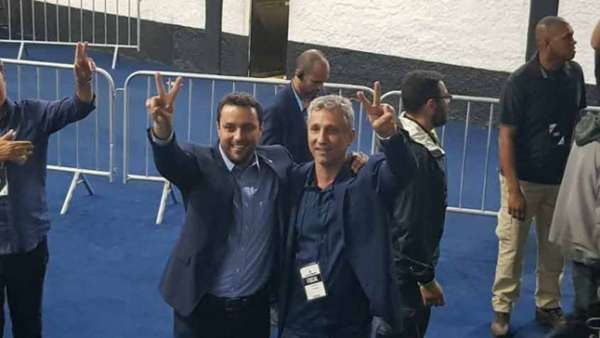 Julio Brant ao lado de Alexandre Campello durante a eleição. Confira a seguir outras imagens na galeria especial do LANCE!