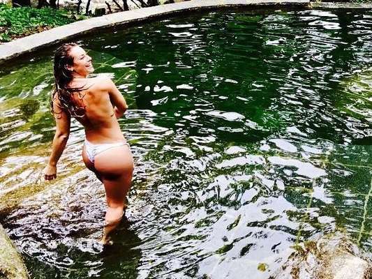 'Com todo respeito, que abundância, minha filha', escreveu Pabllo Vittar para Paolla Oliveira em publicação da atriz no Instagram