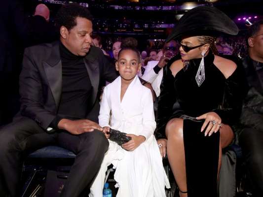 Filha de Beyoncé e Jay-Z, Blue Ivy rouba a cena no Grammy 2018