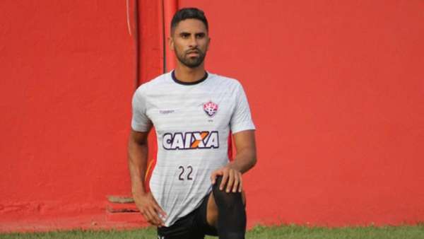 O atacante Tréllez foi o artilheiro do Vitória no último Brasileirão, com dez gols