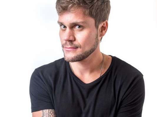 Breno assume que prefere Ana Clara após affair com Jaqueline: 'Me atrai mais'