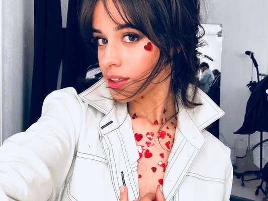 Camila Cabello anuncia turnê de seu álbum de estreia, "Camila"