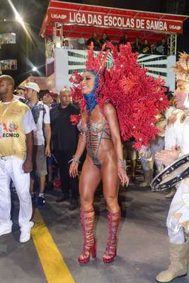 Sabrina Sato brilhou em São Paulo e o no Rio