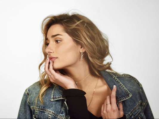 Sasha Meneghel estrelou campanha de marca de joias e comemorou: 'Nem acredito'