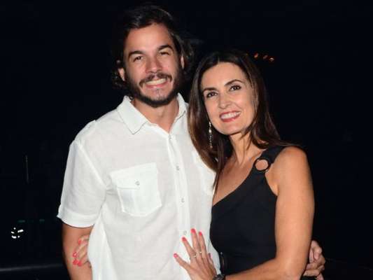 Túlio Gadêlha comemora 4 meses de namoro com Fátima Bernardes nesta sexta-feira, dia 02 de março de 2018