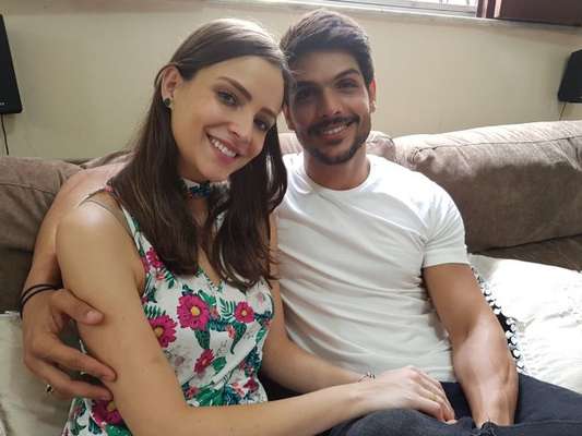 Ex-BBB Lucas Fernandes anuncia fim de noivado com Ana Lúcia Vilela: 'Não estamos mais juntos'