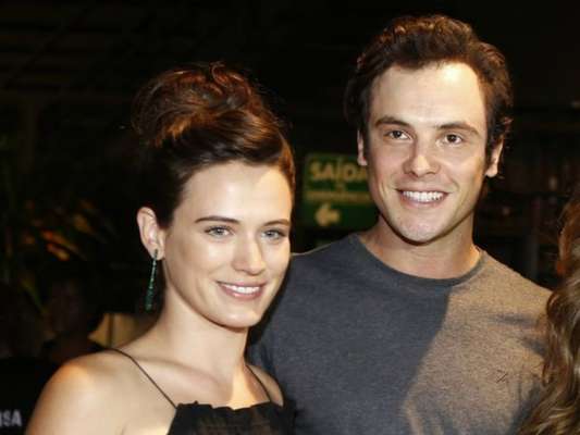 Bianca Bin vai a batizado de afilhado de Sergio Guizé em São Bernardo do Campo, em 11 de março de 2018