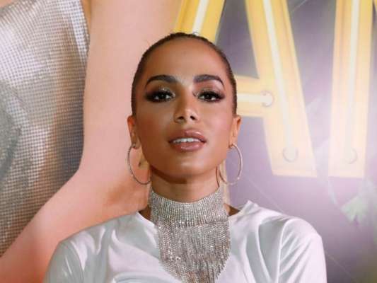 Anitta foi eleita a Social Star na premiação iHeartRadio Music Awards neste domingo, 11 de março de 2018