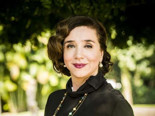 Celeste (Marisa Orth) fica curada de um tumor no capítulo desta quarta-feira, 14 de março de 2018, da novela 'Tempo de Amar', adianta nesta terça-feira o colunista de TV Daniel Castro