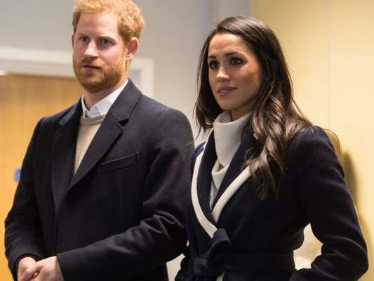 Príncipe Harry dispensa acordo pré-nupcial em casamento com Meghan Markle