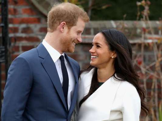 Príncipe Harry e Meghan Markle escolhem Namíbia, na África, para lua de mel, de acordo com o 'Sunday Express' neste domingo, dia 25 de março de 2018