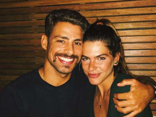 Mariana Goldfarb e Cauã Reymond passaram feriado de Páscoa juntos