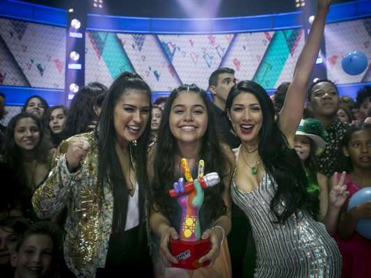 Eduarda Brasil foi a grande campeã do programa 'The Voice Kids' neste domingo, 8 de abril de 2018