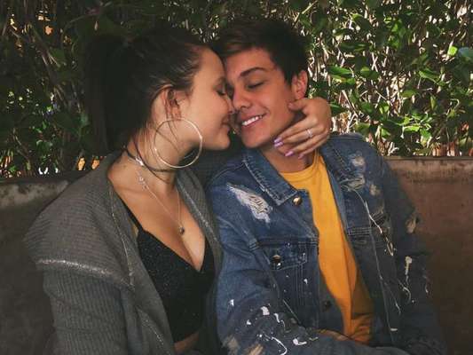 Larissa Manoela e Leo Cidade trocam declarações no Instagram