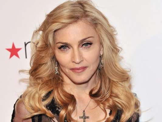 Madonna agitou as redes sociais neste sábado, 14 de abril de 2017, ao publicar um vídeo de sua filha dançando a música 'Indecente', de Anitta
