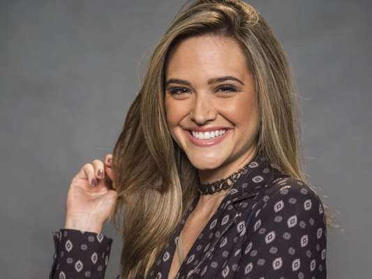 Juliana Paiva será protagonista de "O Tempo Não Para", novela que substituirá "Deus Salve o Rei" na Globo a partir de 31 de julho