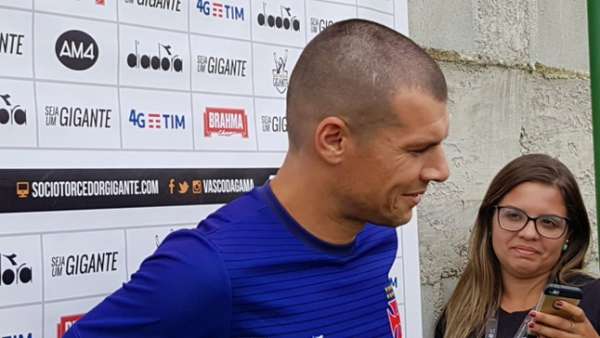 Wagner em entrevista coletiva no Vasco nesta segunda. Confira a seguir outras imagens na galeria do LANCE!