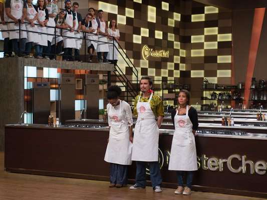 No "MasterChef Brasil", Kauê e Crisleine deixam o programa em noite de eliminação dupla