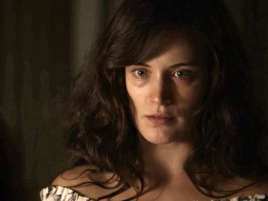 Em "O Outro Lado do Paraíso", Clara (Bianca Bin) é acusada por assassinato de Laerte (Raphael Viana)