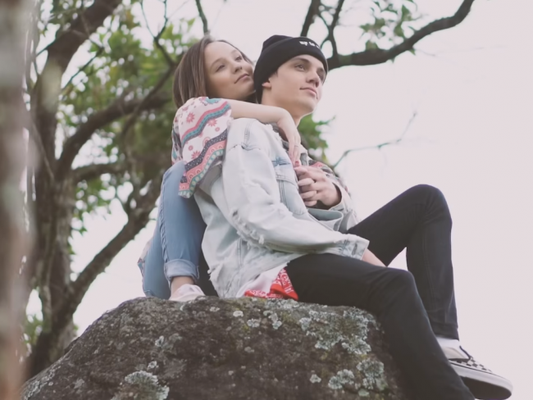 LariLeo: Larissa Manoela e Leo Cidade trocam o nome do ship!