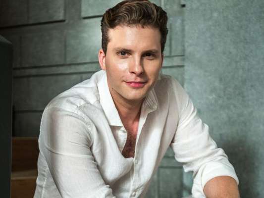 Thiago Fragoso recebe cuidados especiais nas gravações da novela 'O Outro Lado do Paraíso'