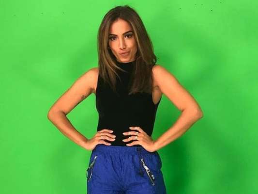 Anitta dá spoilers de "Vingadores: Guerra Infinita" no Twitter e irrita seguidores