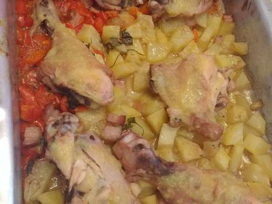 Frango assado com legumes