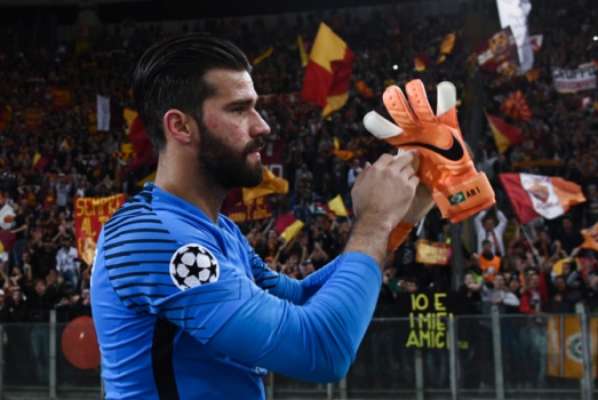 Veja imagens de Alisson pela Roma