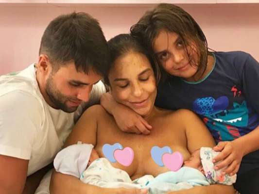 Ivete Sangalo mostrou fotos com os filhos neste domingo, 13 de maio de 2018, e escreveu um texto emocionado para comemorar o dia das mães