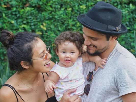 Yanna Lavigne é mãe de Madalena, fruto de seu relacionamento com Bruno Gissoni