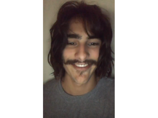 Bruno Montaleone divulga novo visual! O que acharam?