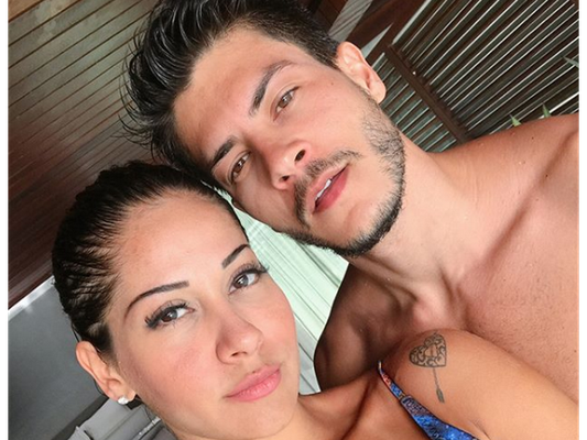 Grávida de Arthur Aguiar, Mayra Cardi revela que terá novo casamento ainda este ano