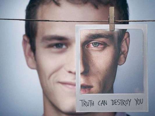 Descubra a idade verdadeira do elenco de "13 Reasons Why"
