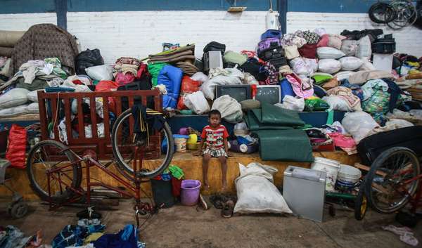 Roraima - Cerca de 40 mil imigrantes vivem atualmente em Boa Vista, capital de Roraima. Em um ano, chegada de venezuelanos aumentou em 10% a população da cidade, de 332 mil habitantes.