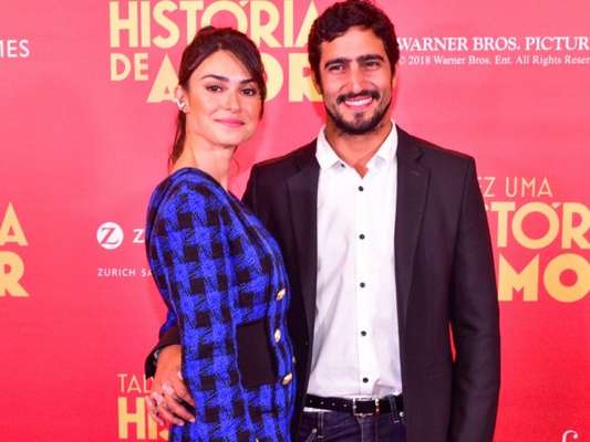 Thaila Ayala foi prestigiada por Renato Góes ao lançar o filme 'Talvez Uma História de Amor', no shopping Iguatemi, em São Paulo, nesta segunda-feira, 4 de junho de 2018