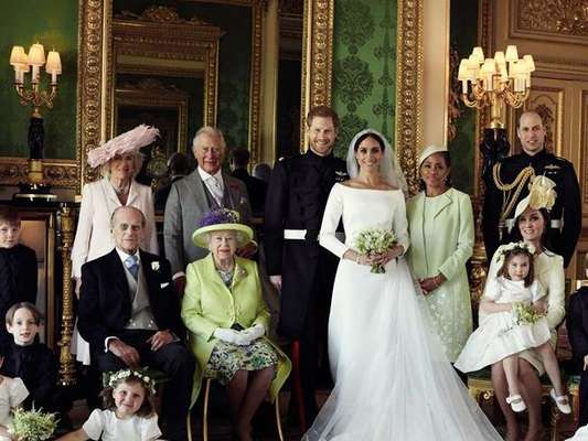 A rainha Elizabeth II presenteou o neto, príncipe Harry, e Meghan Markle com uma mansão em Londres