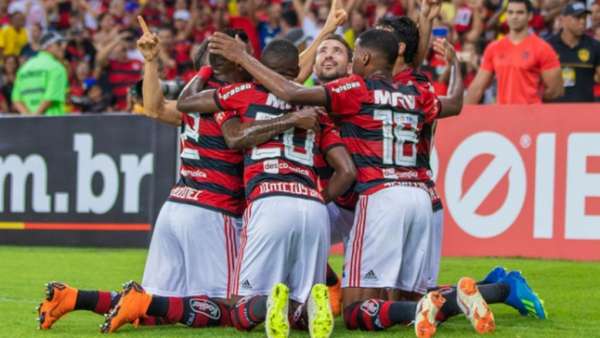 Flamengo 2 x 0 Paraná: as imagens da partida no Maracanã